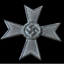 A beautiful KvK War Merit Cross 1st Class without swords in silver.