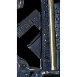 Sportabzeichen der Sturmabteilung [SA] aus bronziertem Eisen, 3. Typ (1939)