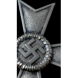 KvK Kreigsverdienstkreuz 1a Classe con spade