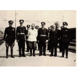 Foto gruppo di Diplomatici tedeschi in visita in Italia con funzionari del PNF