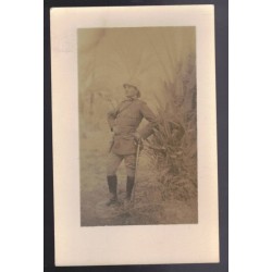 Postcard-sized portrait photo of an italian officer in colonial uniform, Libya, 1911/1913