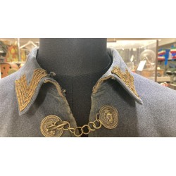 Selten
Hellblaugrauer Chief Marshal's Cape, dreireihig, für die Royal Air Force