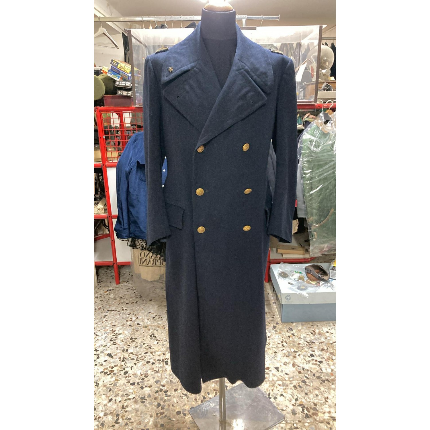 Marschallmantel (zwei Streifen, Knöpfe mit ungekröntem Adler) Royal Air Force