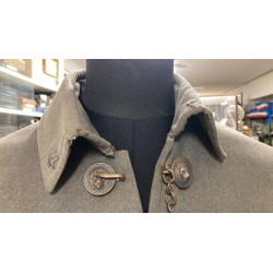 Officer's grey-green cape (not cavalry blue), very good general condition, light signs of use.