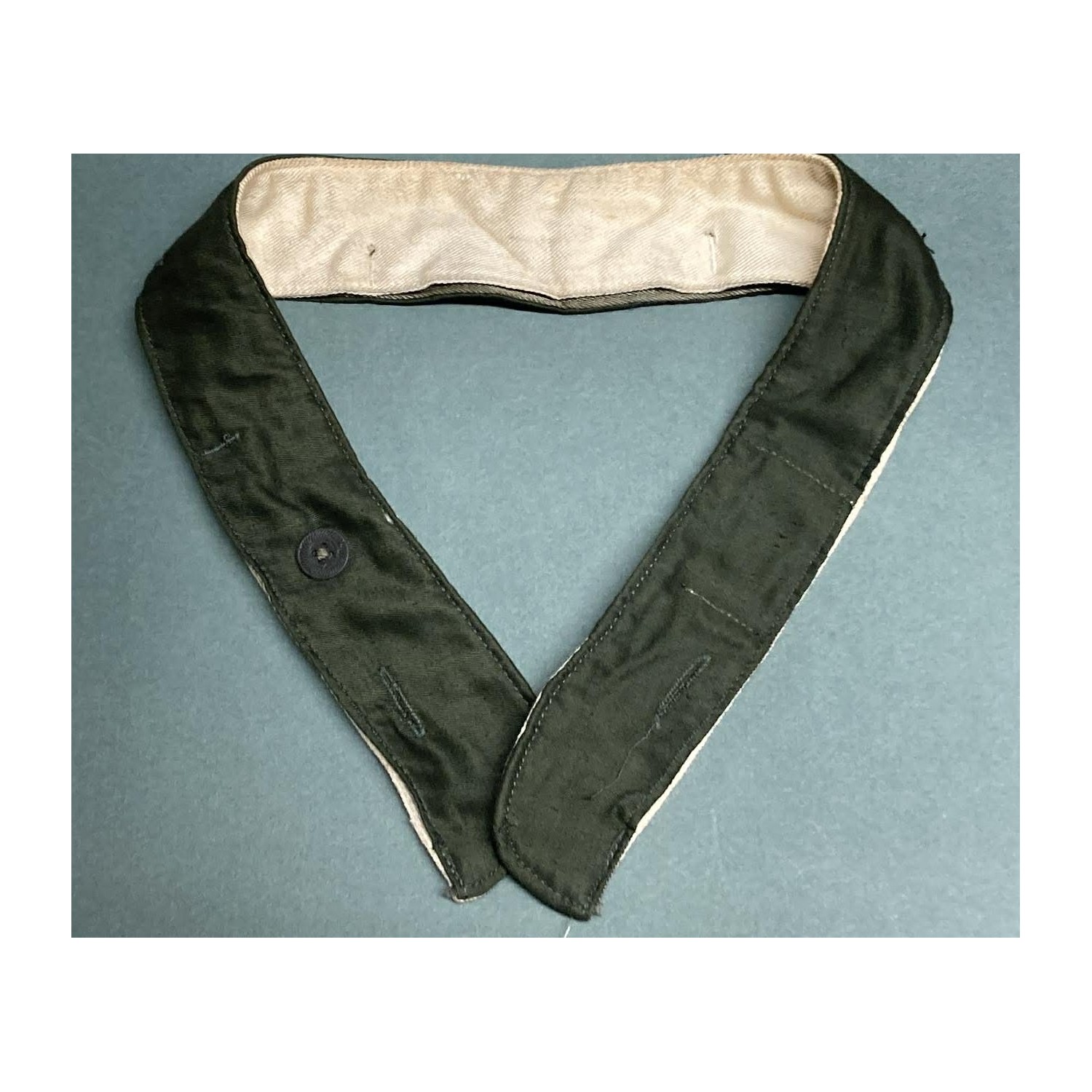Collar protector for Third Reich German Army uniform