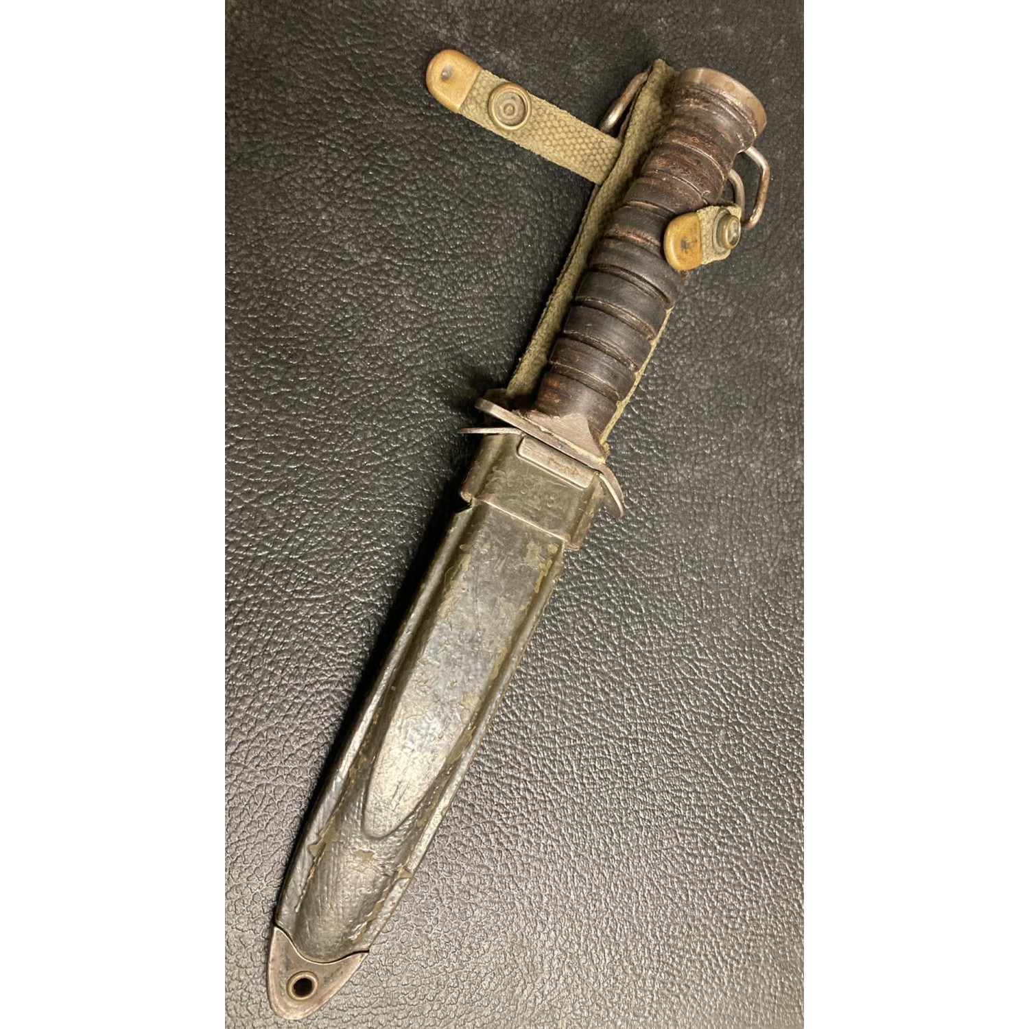 US Army M3 Camillus Combat Dagger with Hard Sheath 2nd Model