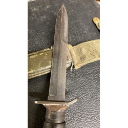 US Army M3 Camillus Kampfdolch mit Hartscheide, 2. Modell