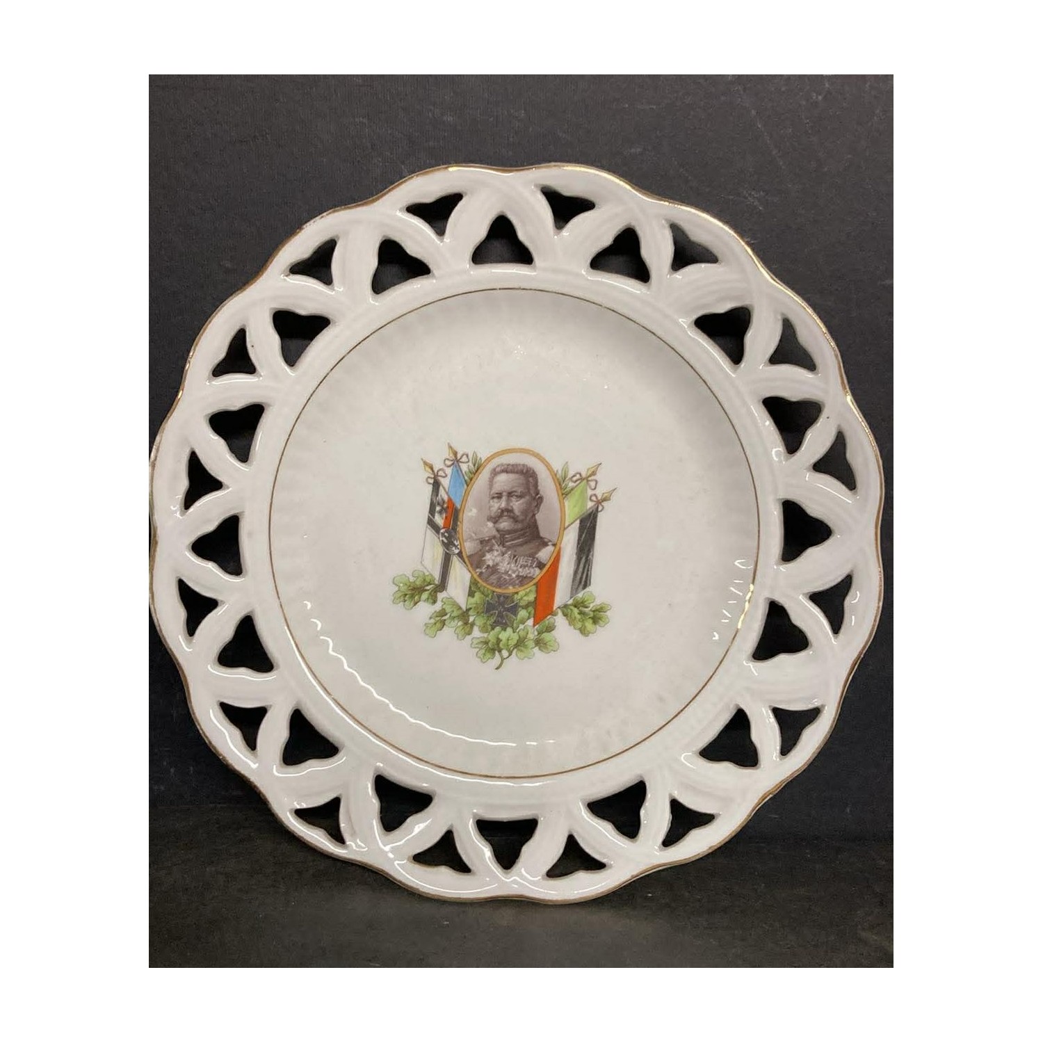 Decorative ceramic plate Germany 1915 1918