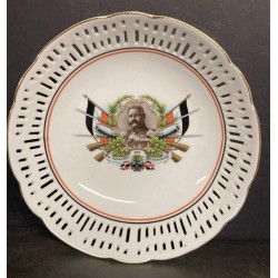 Piatto decorativo in ceramica Germania 1914/1918 , con effigie del Generale  Hindenburg