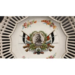 Decorative ceramic plate Germany 1914/1918, with effigy of General Hindenburg