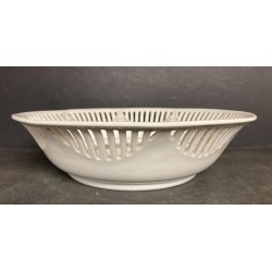 Piatto decorativo in ceramica Germania 1914/1918 , con effigie del Generale  Hindenburg