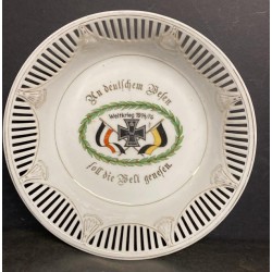 Dekorativer Keramikteller, Deutschland, 1914/1918, mit dem Bildnis von General Hindenburg