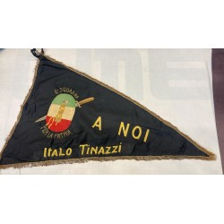 Gagliardetto Fiamma Marcia su Roma 6a Squadra  "A NOI "