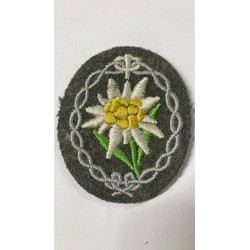 Sleeve badge of the German Alpine troops, World War II