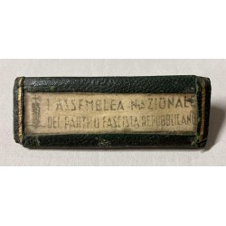 Distintivo da petto 1°...