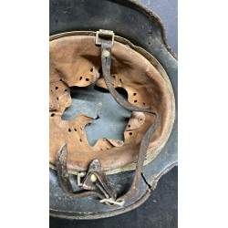 Deutscher M35-Helm in weißer Tarnbemalung, Feldfund, 99 % Tarnung