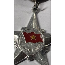 Nordvietnamesische Medaille „Chien Si Quyet Thang“ (Soldat „Entschlossen zum Sieg“)