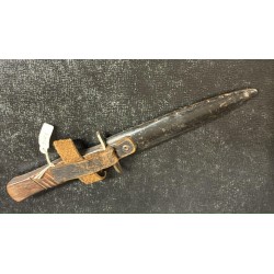 Deutsches Kampfmesser aus dem Ersten Weltkrieg, in ausgezeichnetem Zustand.