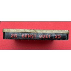 In a very good condition an Ernst Udet tin can for 25 cigarettes
