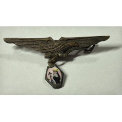 Propaganda-Anstecknadel der italienischen Luftwaffe, Madonna von Loreto in Emaille