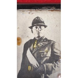 Metal cigarette case with a photo of Duce Benito Mussolini.