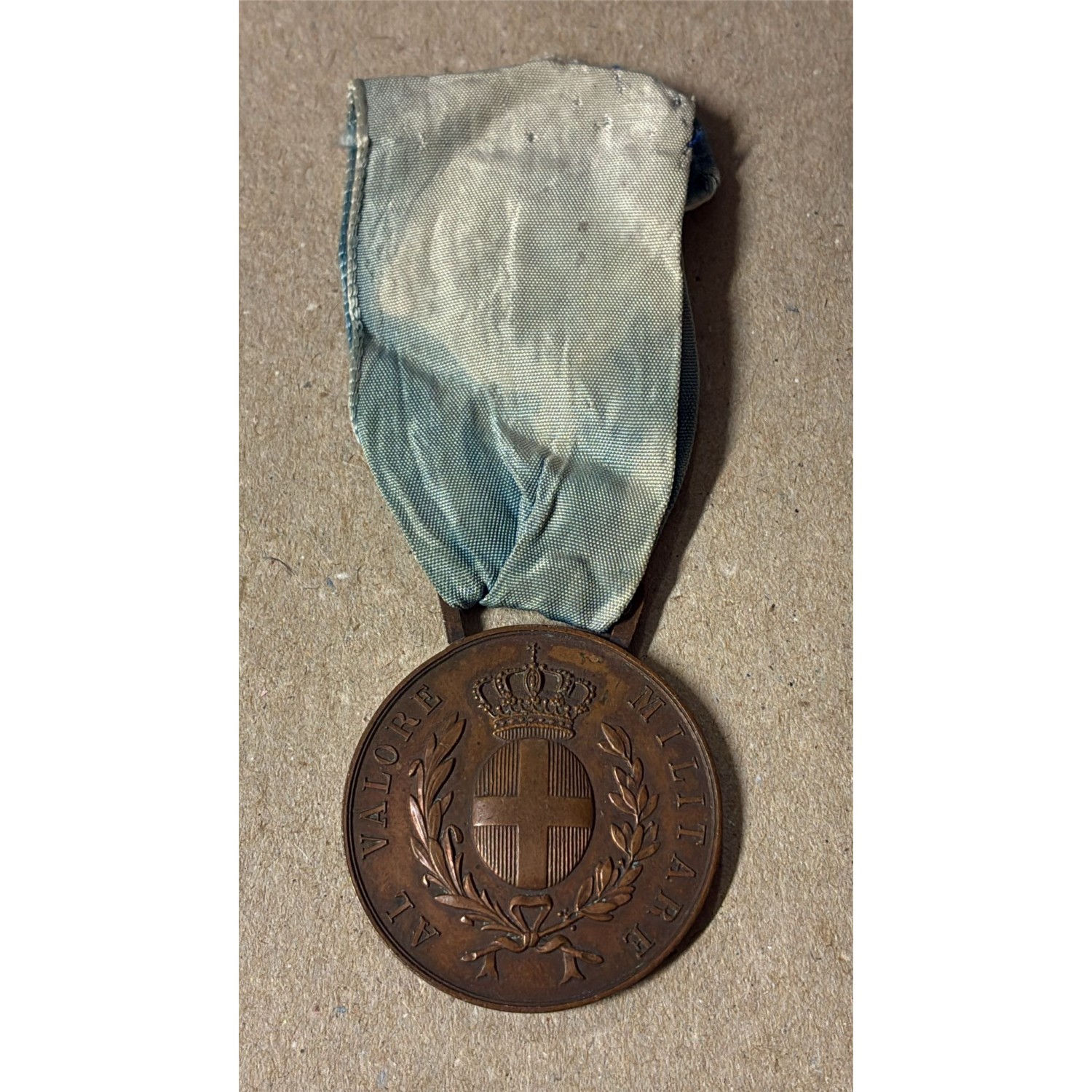Ungravierte Militärverdienstmedaille aus Bronze, Johnson-Modell