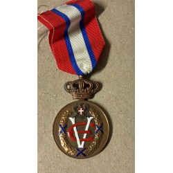 SAVOY EAGLE MEDAL OF MERIT ITALIAN MONARCHIST MOVEMENT - JOHNSON