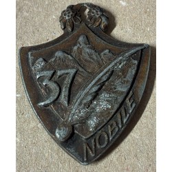 Raro distintivo I^ DIVISIONE ALPINA "TAURINENSE" 
  4° Rgt - BATTAGLIONE ALPINI "INTRA"   37^ Cp. "NOBILE"