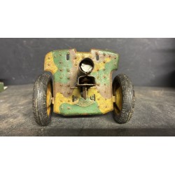 Vintage tin toy cannon from the Italian brand Ingap, Padua. Dating back to the 1930s or 1940s