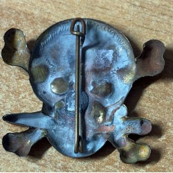 Selten! Totenkopf aus Blech, im Stil des Spanischen Bürgerkriegs