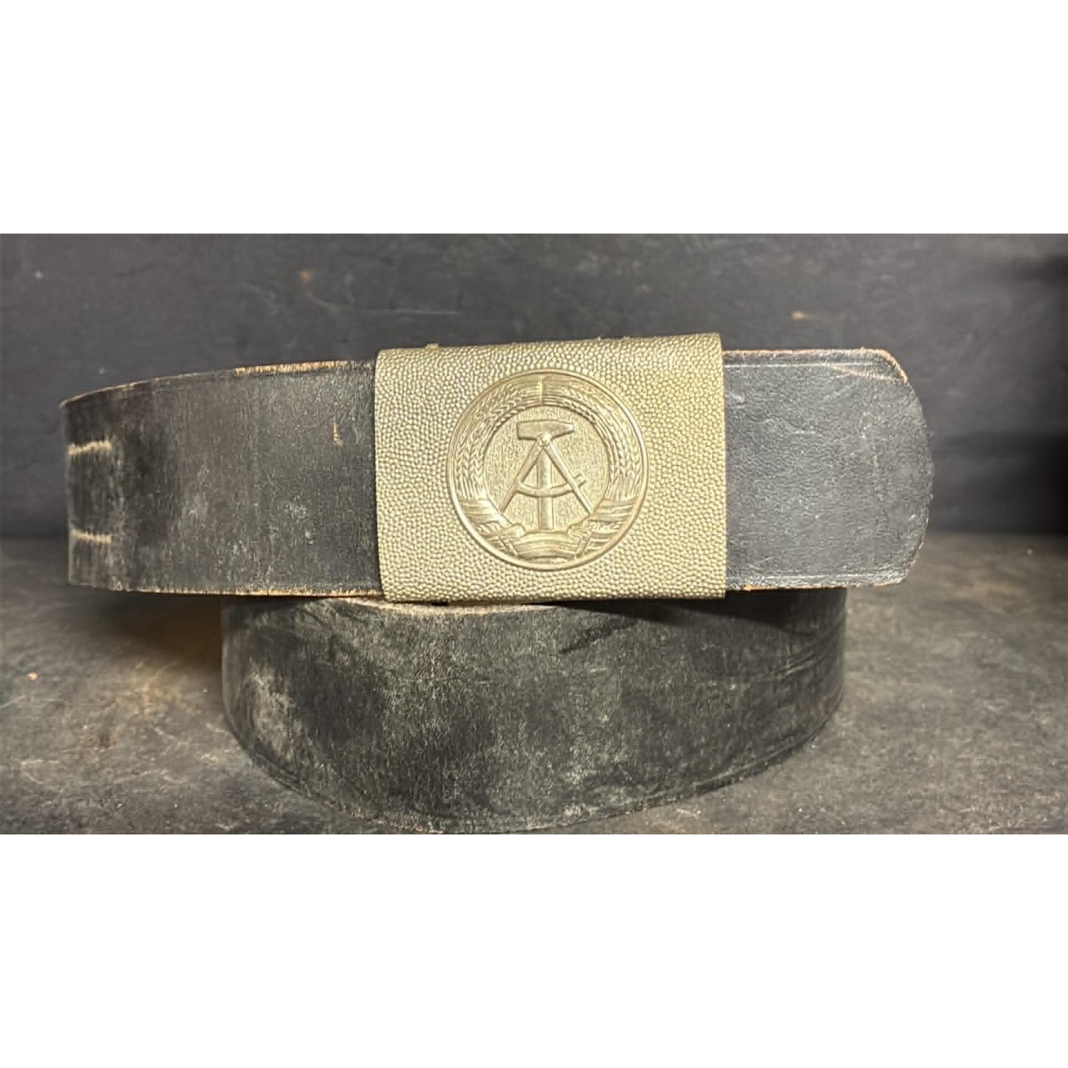Ex DDR belt and buckle