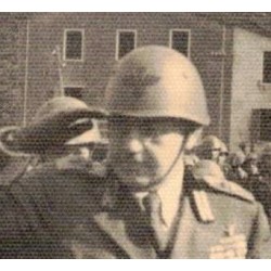 Rare Italian Royal Italian Army M33 helmet in gray-green with a HQ insignia