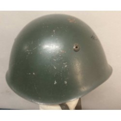 Seltener italienischer Helm M33 der Königlich Italienischen Armee in Graugrün mit Generalstabsabzeichen.