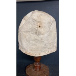 Field cloth for Officer's hat, Light Cavalry Schools/Outside Corps, with a cross in place of the number.