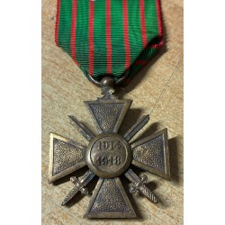 Das französische Croix de Guerre 1914–1918 ist eine militärische Auszeichnung für Tapferkeit im Ersten Weltkrieg