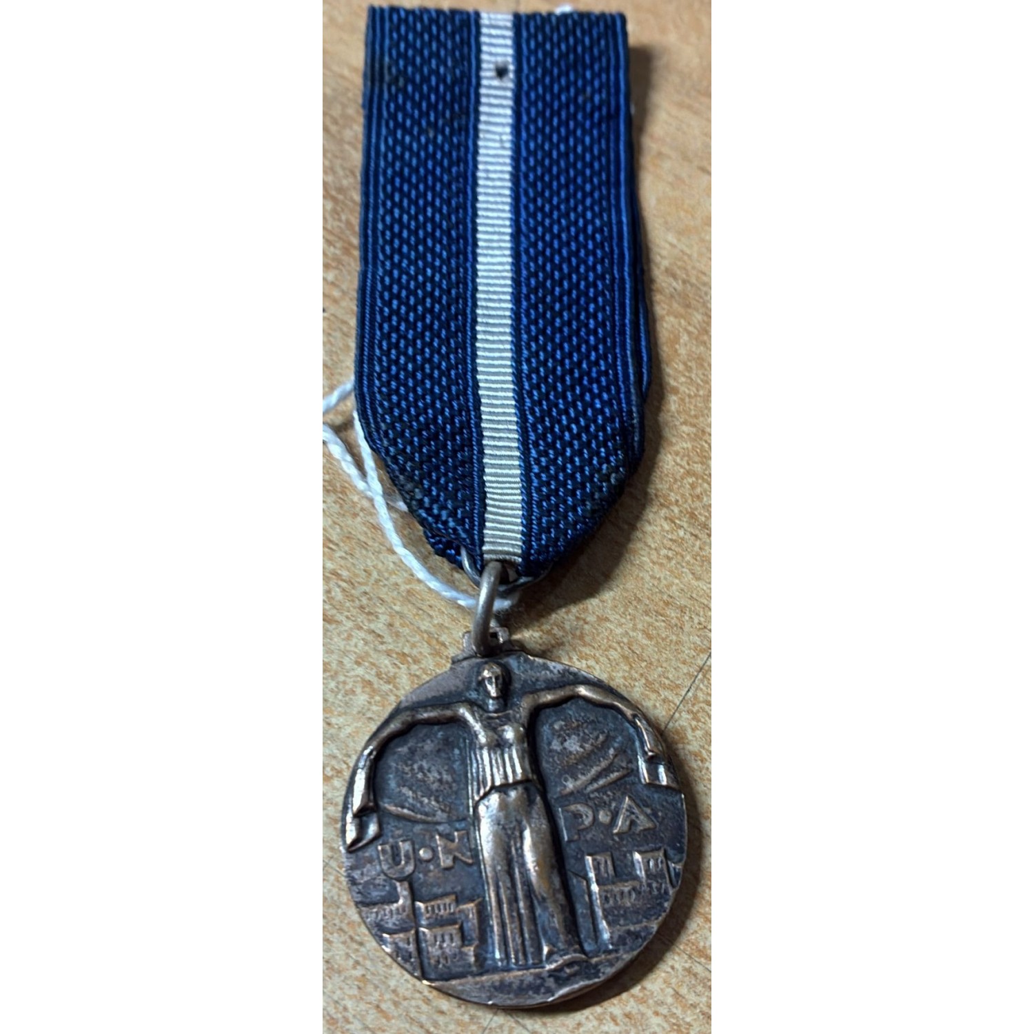 Bronze commemorative medal of the Italian National Union of Anti-Aircraft Protection U.N.P.A.