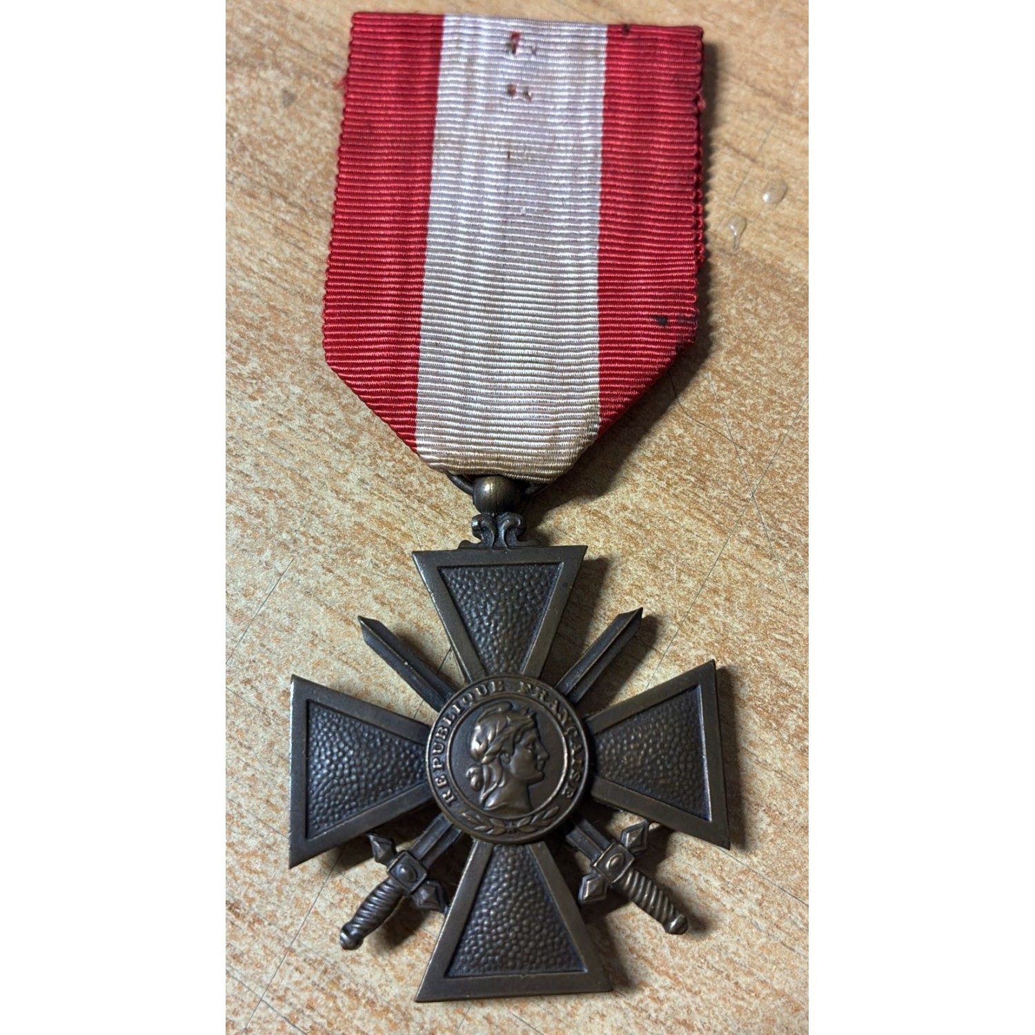 Croix de Guerre des théâtres d'opérations extérieures francese, una decorazione militare istituita nel 1921