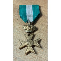 Royal Italian Army Long Service Cross. The Roman numeral "XVI" indicates 16 years of military service.