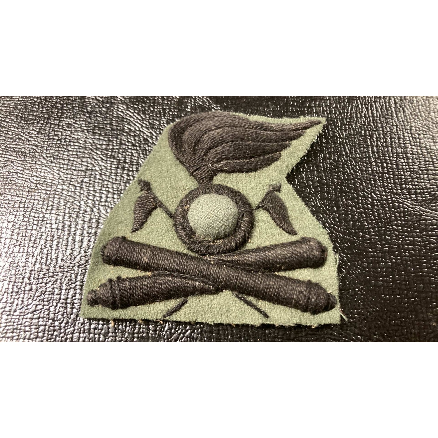 Coast Artillery Officer's Headdress Badge, World War I, Black Silk