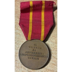 Rom, 24. Mai 1917. Die Stadtverwaltung verleiht die Münzmedaille an die verdienstvolle zivilgesellschaftliche Organisation.