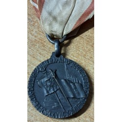 Medaglia Originali "1° BATTAGLIONE, ICTU IMPETUQUE PRIMUS", 1951; bronzo firmato U.BOERI, mm. 28; , Ottotime Condizioni.