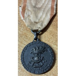 Medal 1st BATTALION, ICTU IMPETUQUE PRIMUS 1915 bronze signed U.BOERI