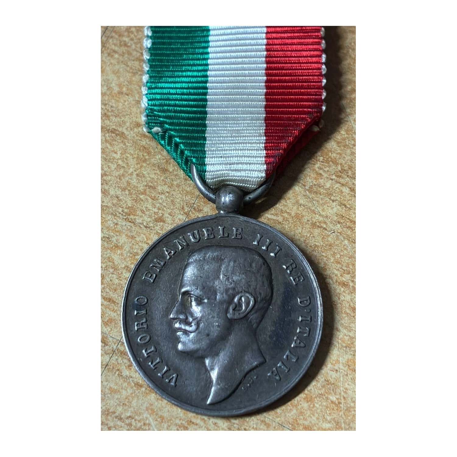 Medaglia in argento Ai Benemeriti della Istruzione Popolare