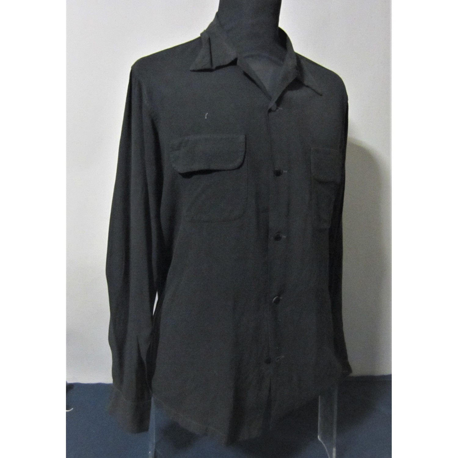 Black under-jacket shirt in rayon fabric