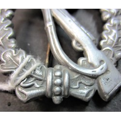 Infanterie Sturmabzeichen , fabbricante : Junker
