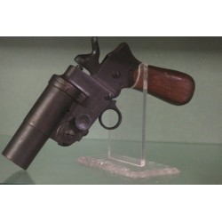 Pistola lanciarazzi...