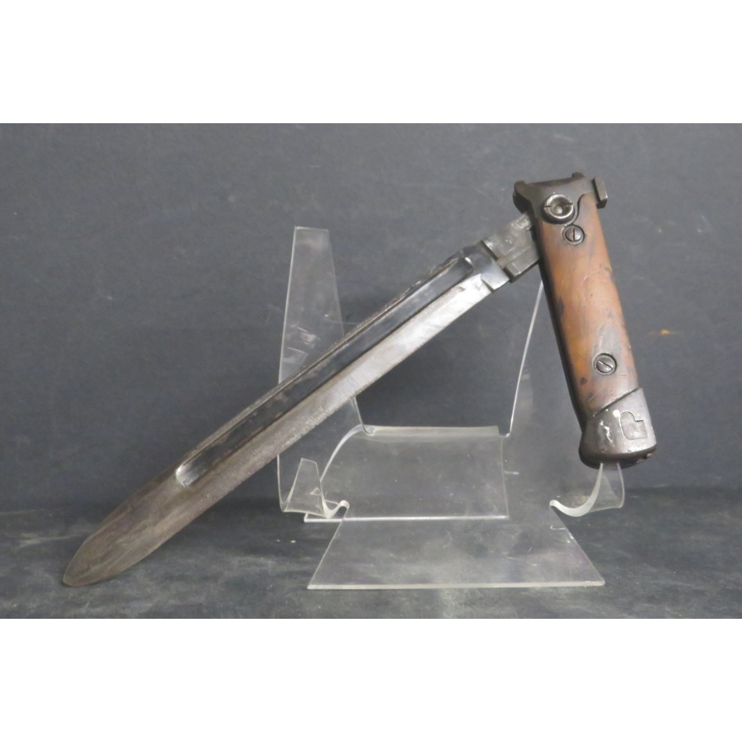 baionetta italiana per il MAB38A