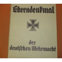 Libro Deutschland - Ehrendenkmahl der deutschen Wehrmacht  1942