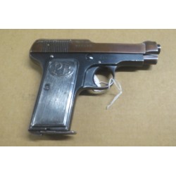 Pistola semiauto Beretta...