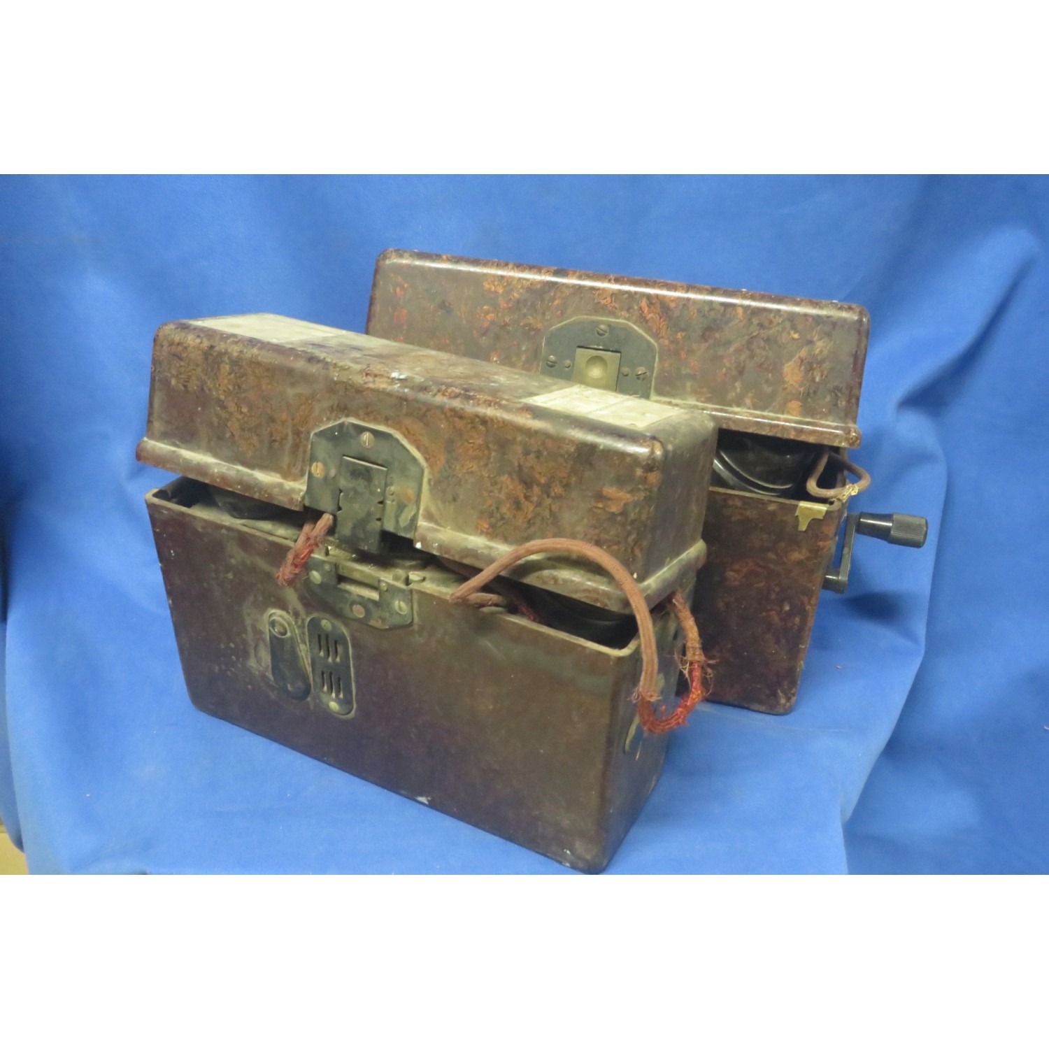 Coppia di telefoni da campo tedeschi 2a guerra mondiale